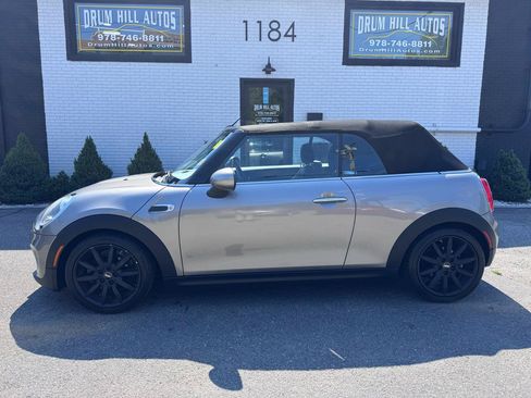 Used 2016 MINI Cooper Convertible FWD image 4