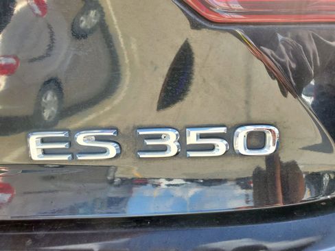 Used 2013 Lexus ES 350 w/ Luxury Pkg image 9