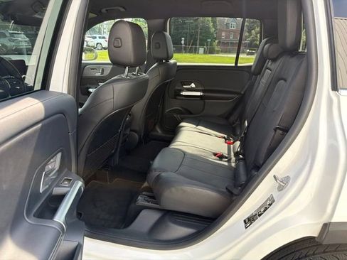 Used 2022 Mercedes-Benz GLB 250 4MATIC image 15