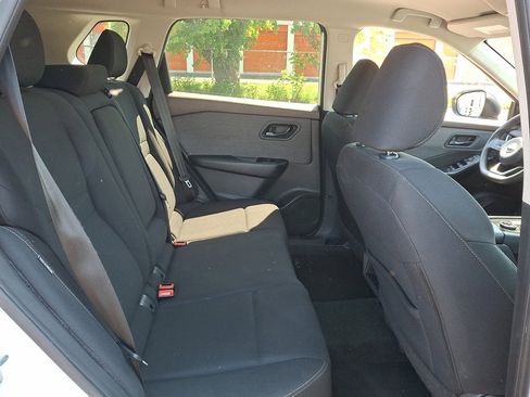 Used 2023 Nissan Rogue S AWD/4WD image 15