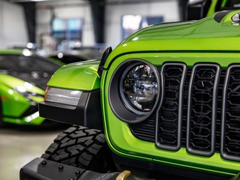 Used 2025 Jeep Wrangler Unlimited Rubicon 392 image 37