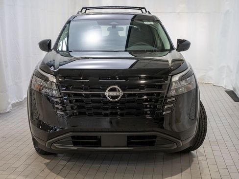 New 2026 Nissan Pathfinder SV image 2