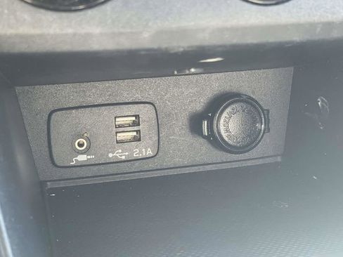 Used 2023 Subaru Crosstrek 2.0i Premium image 22