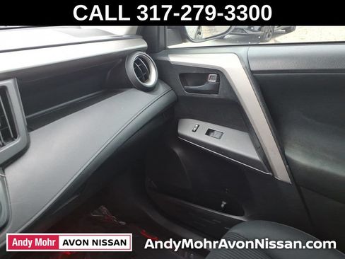 Used 2016 Toyota RAV4 LE FWD image 30