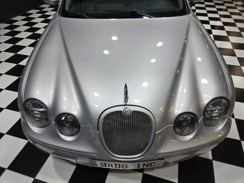 Used 2005 Jaguar S-TYPE R RWD image 38