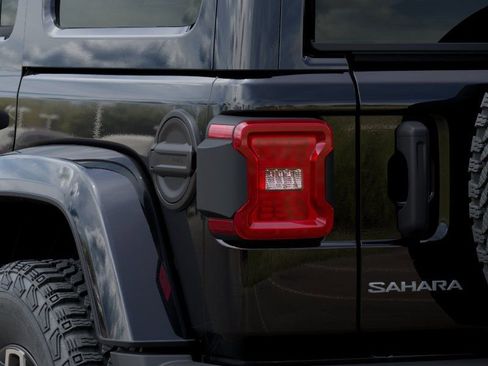 New 2026 Jeep Wrangler Unlimited Sahara AWD/4WD image 10