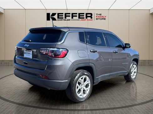 Certified 2024 Jeep Compass Sport image 5