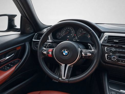 Used 2018 BMW M3 RWD image 24