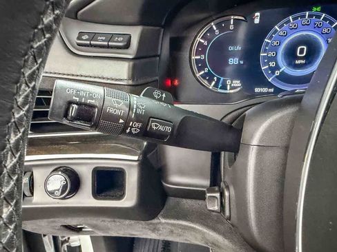 Used 2020 Cadillac Escalade ESV Platinum RWD image 23
