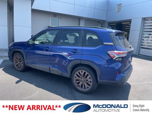 Used 2025 Subaru Forester Sport w/ Popular Package #1 AWD/4WD image 2