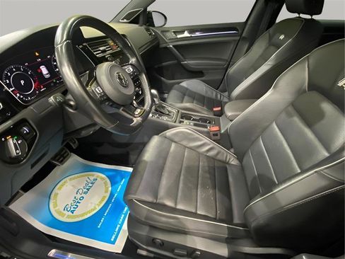 Used 2018 Volkswagen Golf R DCS and Navigation 7A image 10
