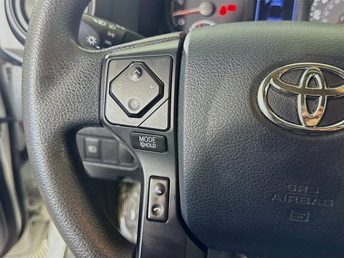 Used 2020 Toyota Tacoma SR image 14