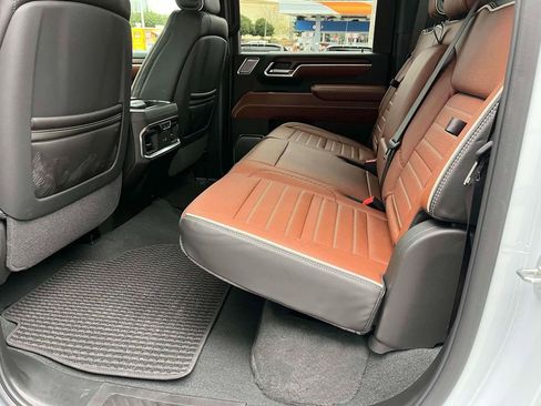 Certified 2026 GMC Sierra 2500 Denali Ultimate w/ Max Trailering Package image 16