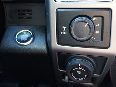 Used 2019 Ford F150 Platinum w/ Max Trailer Tow Package image 29