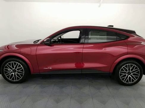 New 2025 Ford Mustang Mach-E Premium image 5