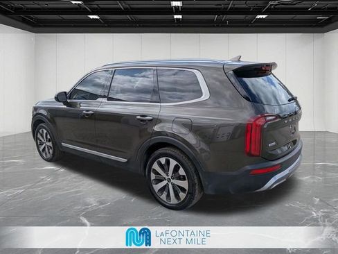 Used 2021 Kia Telluride S image 3