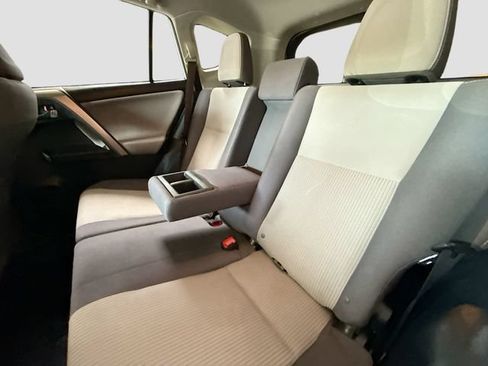Used 2015 Toyota RAV4 XLE FWD image 24