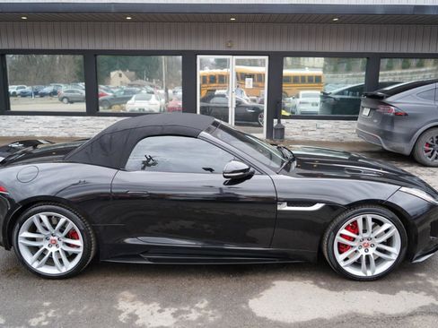 Used 2017 Jaguar F-TYPE R image 78