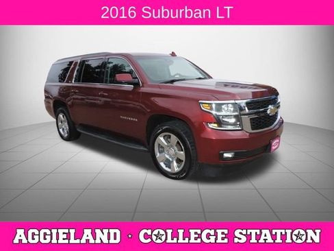 Used 2016 Chevrolet Suburban LT RWD image 1