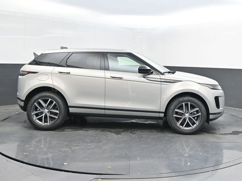 New 2026 Land Rover Range Rover Evoque S image 8