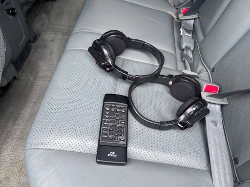 Used 2004 Honda Pilot EX image 13