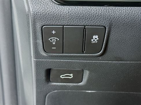 Used 2025 Kia K5 LXS image 17