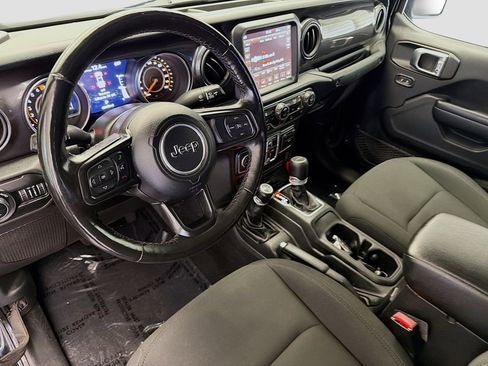 Used 2021 Jeep Gladiator Sport AWD/4WD image 7