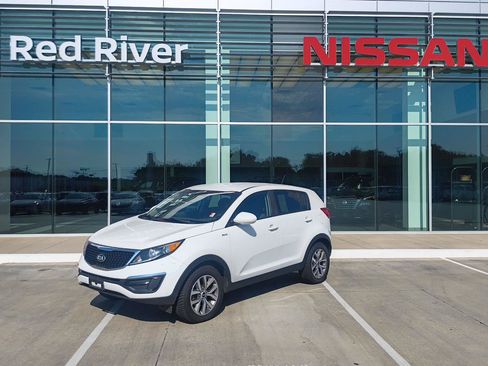 Used 2016 Kia Sportage LX AWD/4WD image 1