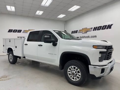 New 2026 Chevrolet Silverado 2500 W/T w/ WT Convenience Package AWD/4WD image 3
