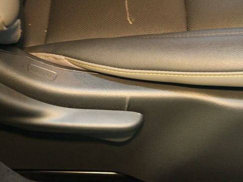 Used 2025 Chevrolet Trax ACTIV image 12