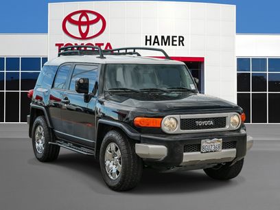 Used 2009 Toyota FJ Cruiser 2WD w/ Upgrade Pkg 2