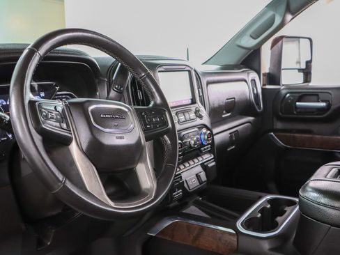 Used 2021 GMC Sierra 2500 Denali w/ Denali Ultimate Package AWD/4WD image 26