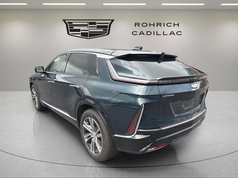Certified 2025 Cadillac Lyriq Luxury AWD/4WD image 13