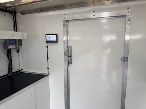 New 2025 Chevrolet Express 4500 w/ Power Convenience Package image 6