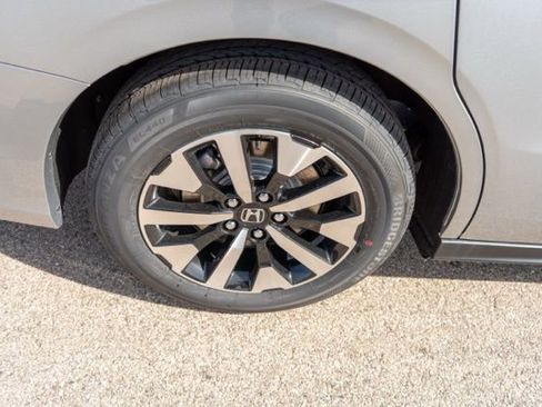 New 2026 Honda Odyssey EX-L image 14