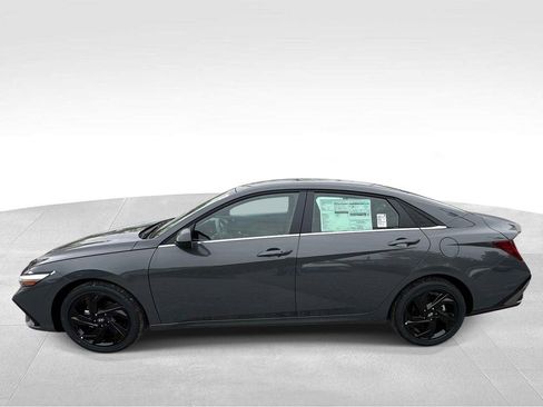 New 2026 Hyundai Elantra SEL Sport Premium w/ Cargo Package FWD image 5