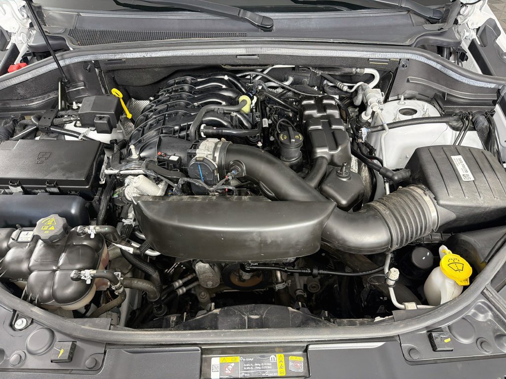 Used 2023 Dodge Durango GT AWD/4WD image 32