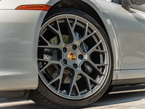 Used 2021 Porsche 911 Carrera RWD image 6