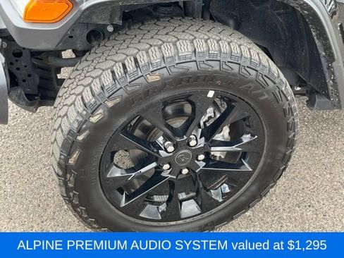 Used 2025 Jeep Gladiator Sport AWD/4WD image 10