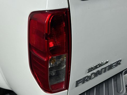 Used 2019 Nissan Frontier S RWD image 34