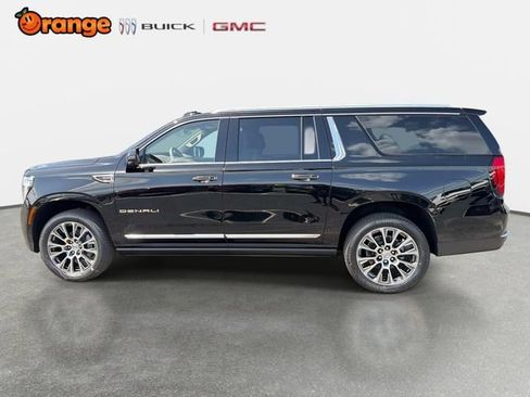 New 2026 GMC Yukon XL Denali w/ Denali Reserve Package AWD/4WD image 6