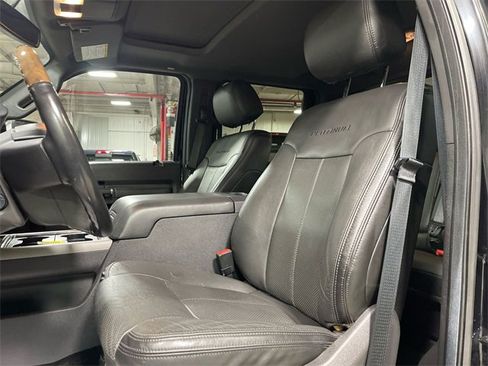 Used 2016 Ford F250 Platinum w/ FX4 Off-Road Package image 11