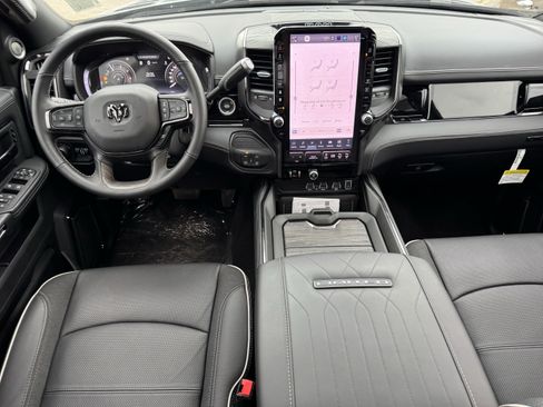 New 2026 RAM 2500 Limited AWD/4WD image 15