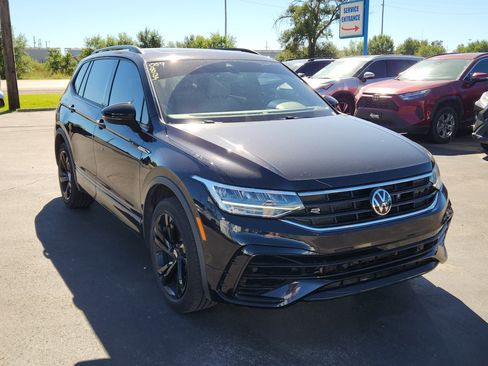 Used 2023 Volkswagen Tiguan SE R-Line image 6