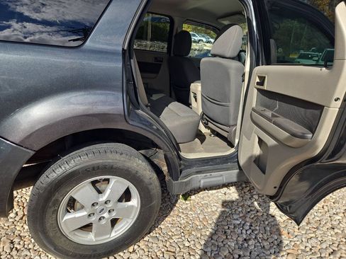 Used 2009 Ford Escape XLT AWD/4WD image 21