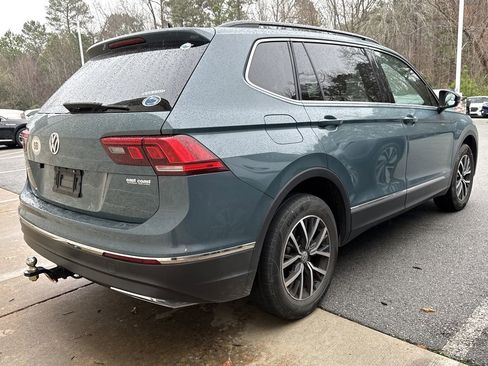 Used 2020 Volkswagen Tiguan SE image 4
