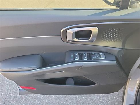 New 2026 Kia Sorento S image 19