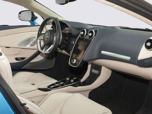 Used 2023 McLaren GT RWD image 31