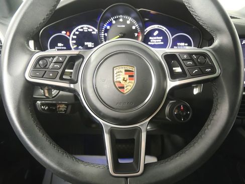 Used 2023 Porsche Cayenne image 22