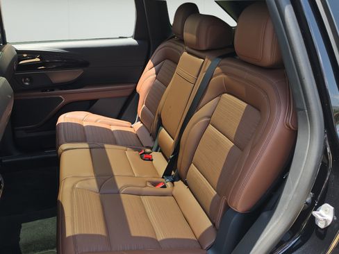 New 2026 Lincoln Nautilus Reserve w/ Jet Appearance Package AWD/4WD image 21